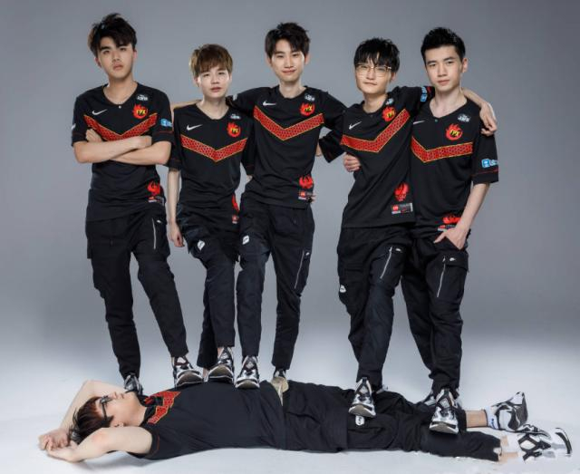 岸的比赛 岸的比赛