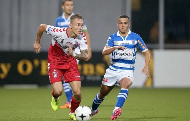 与此同时 与此同时