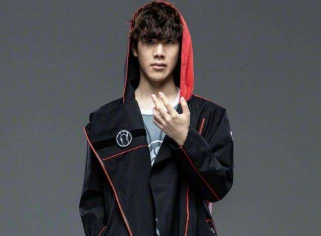 其次是瞬间 其次是瞬间